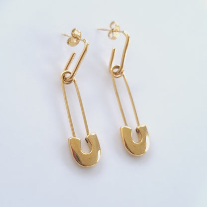 Safety pin earring