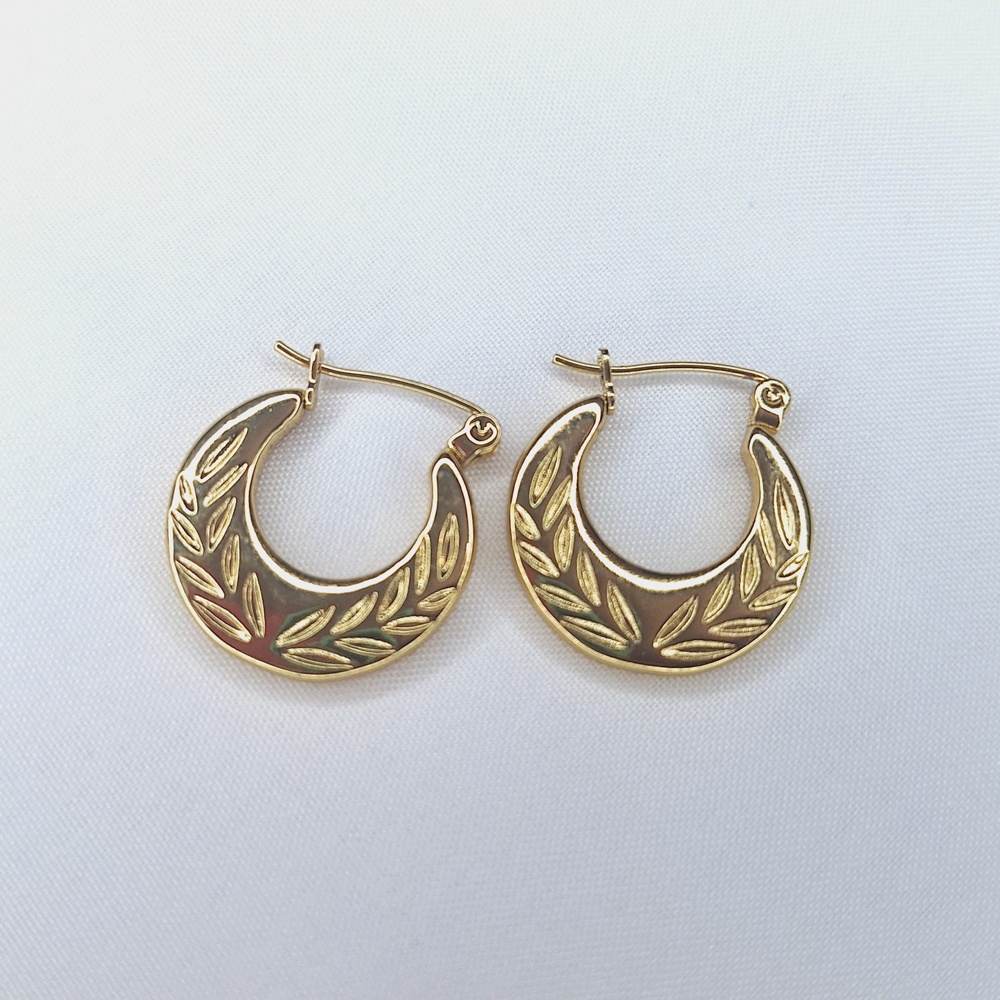 Chic hoops