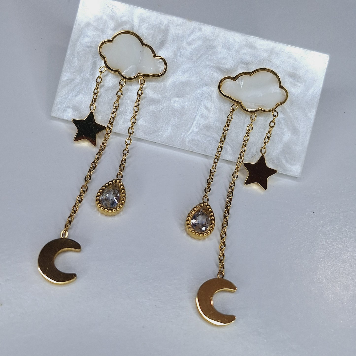 Elegant cloud earring