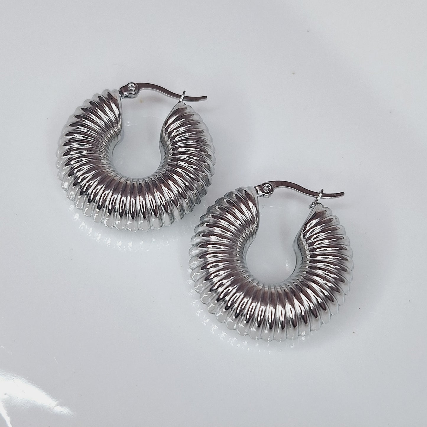 Textured Chunky Hoops